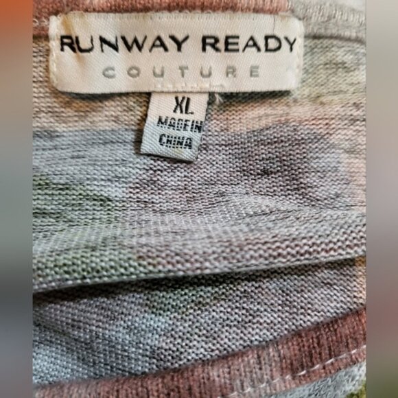 Runway Ready Couture Sweater Size XL - Picture 3 of 5